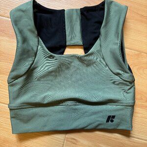 High Quality Forme Posture Sports Bra Size L (like Medium)